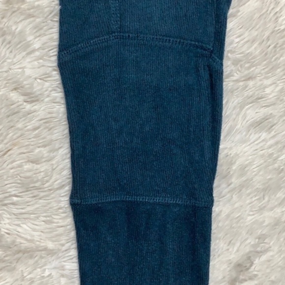 UO Sydney Seamed High Rise Leggings - Picture 6 of 7